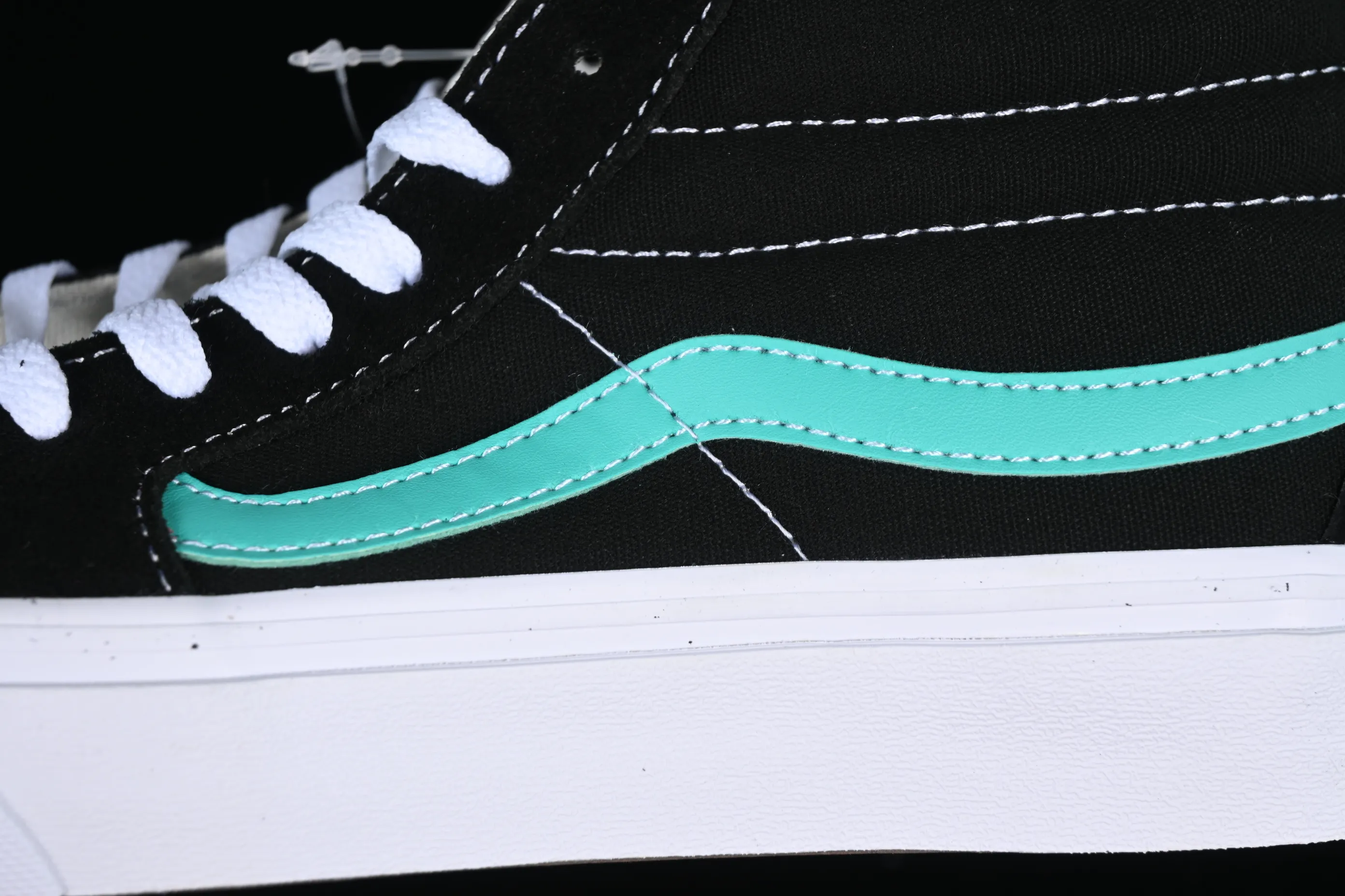 All categories Vans Vans series Vans Mid Vans SK8-Mid candy green/black green Vans official side striped mid-top canvas shoes VN0A3WM34FV